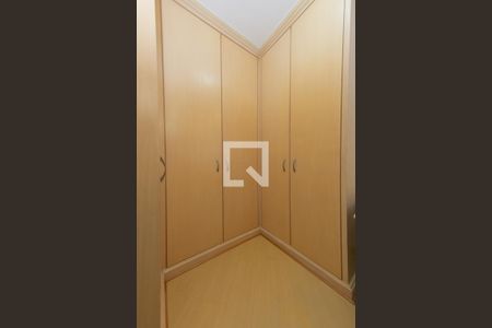 Apartamento para alugar com 85m², 2 quartos e 1 vaga Apartamento para alugar com 85m², 2 quartos e 1 vagaCloset da Suíte