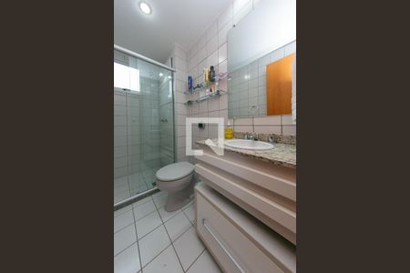 Apartamento para alugar com 85m², 2 quartos e 1 vaga Apartamento para alugar com 85m², 2 quartos e 1 vagaBanheiro da Suíte