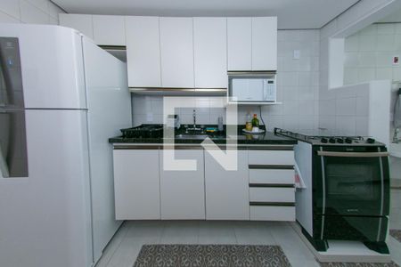 Apartamento para alugar com 85m², 2 quartos e 1 vaga Apartamento para alugar com 85m², 2 quartos e 1 vagaCozinha