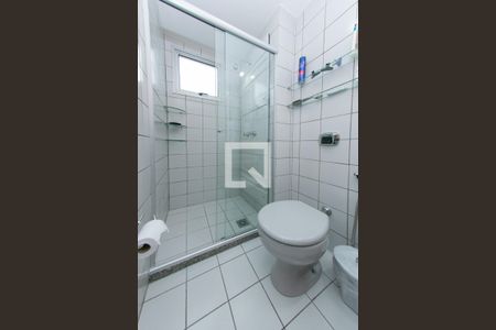 Apartamento para alugar com 85m², 2 quartos e 1 vaga Apartamento para alugar com 85m², 2 quartos e 1 vagaBanheiro da Suíte