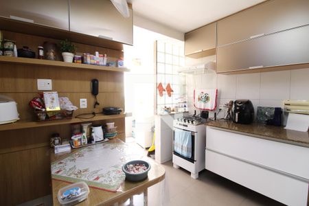 Apartamento à venda com 200m², 3 quartos e 2 vagasCozinha