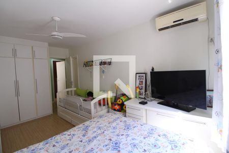 Apartamento à venda com 200m², 3 quartos e 2 vagasSuíte 2