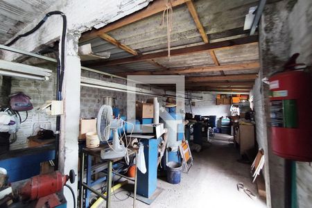 Casa à venda com 160m², 3 quartos e 4 vagas Casa à venda com 160m², 3 quartos e 4 vagasGaragem