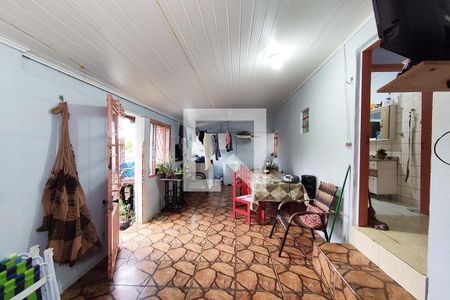 Casa à venda com 160m², 3 quartos e 4 vagas Casa à venda com 160m², 3 quartos e 4 vagasEspaço Gourmet e Área de Serviço