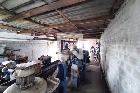 Casa à venda com 160m², 3 quartos e 4 vagas Casa à venda com 160m², 3 quartos e 4 vagasGaragem