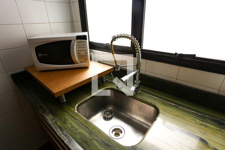 Apartamento para alugar com 290m², 4 quartos e sem vaga Apartamento para alugar com 290m², 4 quartos e sem vagaCozinha