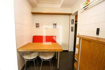 Apartamento para alugar com 290m², 4 quartos e sem vaga Apartamento para alugar com 290m², 4 quartos e sem vagaCozinha