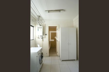 Apartamento para alugar com 290m², 4 quartos e sem vaga Apartamento para alugar com 290m², 4 quartos e sem vagaÁrea de Serviço