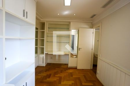 Apartamento para alugar com 290m², 4 quartos e sem vaga Apartamento para alugar com 290m², 4 quartos e sem vagasuíte 1