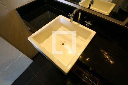 Apartamento para alugar com 290m², 4 quartos e sem vaga Apartamento para alugar com 290m², 4 quartos e sem vagaBanheiro da Suíte 3