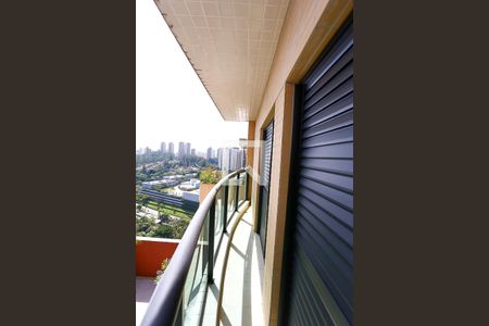 Apartamento para alugar com 290m², 4 quartos e sem vaga Apartamento para alugar com 290m², 4 quartos e sem vagaSacada