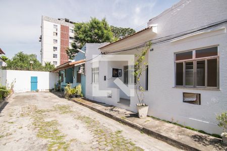 Casa para alugar com 65m², 2 quartos e sem vagaFachada