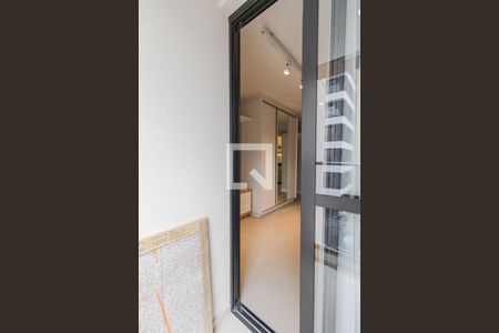 Varanda de kitnet/studio para alugar com 1 quarto, 30m² em Centro, Curitiba