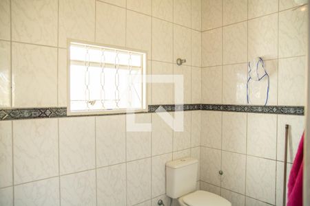 Casa à venda com 166m², 2 quartos e 1 vaga Casa à venda com 166m², 2 quartos e 1 vagaBanheiro