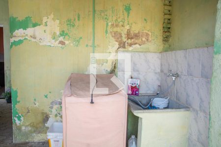 Casa à venda com 166m², 2 quartos e 1 vaga Casa à venda com 166m², 2 quartos e 1 vagaÁrea de Serviço - Casa Fundos