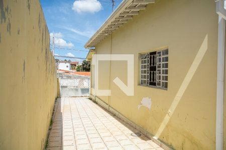 Casa à venda com 166m², 2 quartos e 1 vaga Casa à venda com 166m², 2 quartos e 1 vagaQuintal
