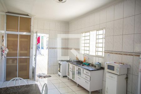 Casa à venda com 166m², 2 quartos e 1 vaga Casa à venda com 166m², 2 quartos e 1 vagaCozinha