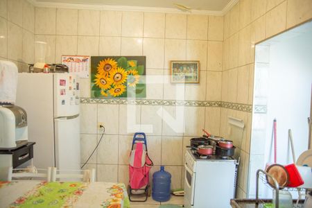 Casa à venda com 166m², 2 quartos e 1 vaga Casa à venda com 166m², 2 quartos e 1 vagaCozinha - Casa Fundos