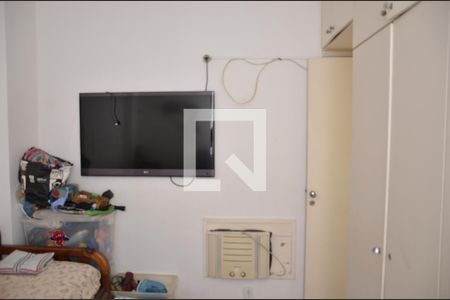 Apartamento à venda com 90m², 2 quartos e 1 vagaQuarto 2