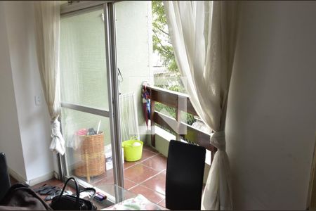 Apartamento à venda com 90m², 2 quartos e 1 vagavaranda