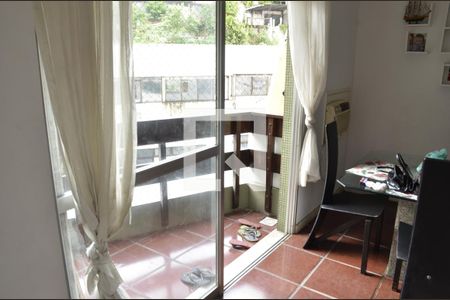 Apartamento à venda com 90m², 2 quartos e 1 vagavaranda