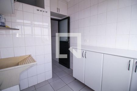 Apartamento para alugar com 68m², 2 quartos e 1 vagaÁrea de Serviço