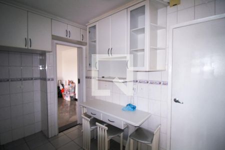 Apartamento para alugar com 68m², 2 quartos e 1 vagaCozinha