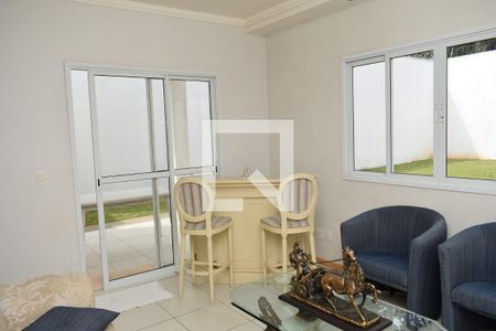 Sala de Estar de casa de condomínio à venda com 3 quartos, 236m² em Jardim Santa Teresa, Jundiaí
