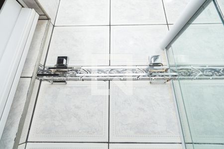 Apartamento à venda com 120m², 2 quartos e sem vaga Apartamento à venda com 120m², 2 quartos e sem vagaDetalhe do banheiro