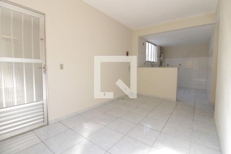 Sala de apartamento para alugar com 2 quartos, 50m² em Piedade, Rio de Janeiro
