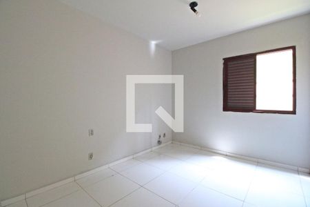 Apartamento à venda com 56m², 2 quartos e 1 vagaBanheiro do Quarto 2