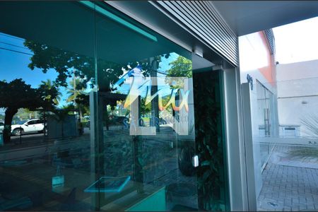 Apartamento para alugar com 66m², 2 quartos e 1 vagaFachada e portaria