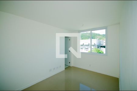 Apartamento para alugar com 66m², 2 quartos e 1 vagaSuíte