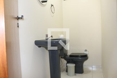 Lavabo de apartamento para alugar com 3 quartos, 139m² em Centro, Guarujá