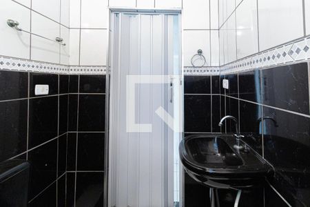 Casa à venda com 120m², 3 quartos e sem vaga Casa à venda com 120m², 3 quartos e sem vagaBanheiro