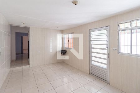 Casa à venda com 120m², 3 quartos e sem vaga Casa à venda com 120m², 3 quartos e sem vagaCozinha e área de serviço