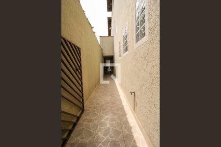 Casa à venda com 280m², 3 quartos e 5 vagas Casa à venda com 280m², 3 quartos e 5 vagasCorredor Externo