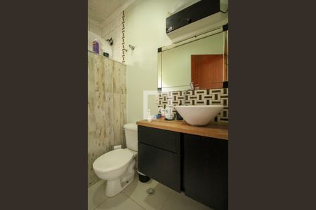 Casa à venda com 280m², 3 quartos e 5 vagas Casa à venda com 280m², 3 quartos e 5 vagasBanheiro