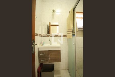 Casa à venda com 280m², 3 quartos e 5 vagas Casa à venda com 280m², 3 quartos e 5 vagasBanheiro Quarto 3 - Suíte