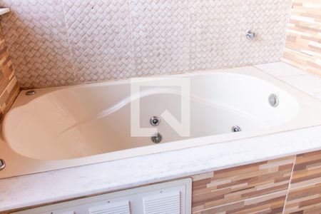 Casa para alugar com 250m², 3 quartos e 2 vagas Casa para alugar com 250m², 3 quartos e 2 vagasVaranda