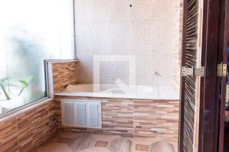 Casa para alugar com 250m², 3 quartos e 2 vagas Casa para alugar com 250m², 3 quartos e 2 vagasVaranda