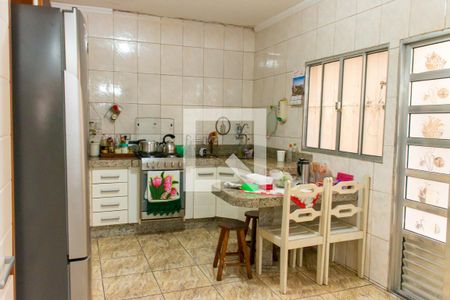 Casa para alugar com 250m², 3 quartos e 2 vagas Casa para alugar com 250m², 3 quartos e 2 vagasCozinha