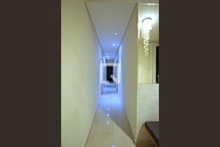 Casa de condomínio à venda com 222m², 3 quartos e 4 vagasCorredor