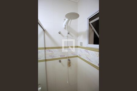 Casa de condomínio à venda com 222m², 3 quartos e 4 vagasBanheiro do Quarto 4 (suíte master)