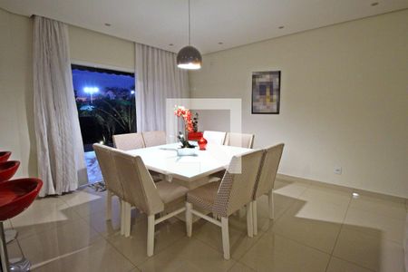 Casa de condomínio à venda com 222m², 3 quartos e 4 vagasSala da jantar