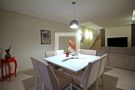 Casa de condomínio à venda com 222m², 3 quartos e 4 vagasSala da jantar