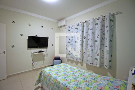 Casa de condomínio à venda com 222m², 3 quartos e 4 vagasQuarto 2
