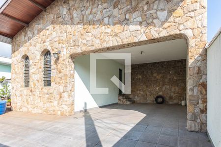 Casa à venda com 300m², 3 quartos e 2 vagas Casa à venda com 300m², 3 quartos e 2 vagasGaragem