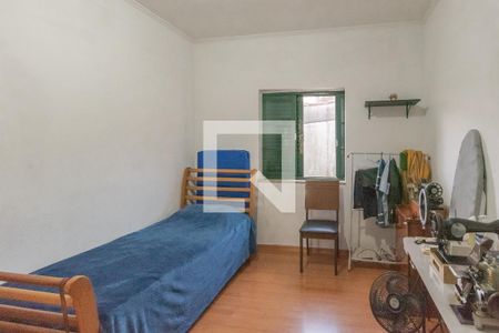 Casa à venda com 300m², 3 quartos e 2 vagas Casa à venda com 300m², 3 quartos e 2 vagasQuarto 2