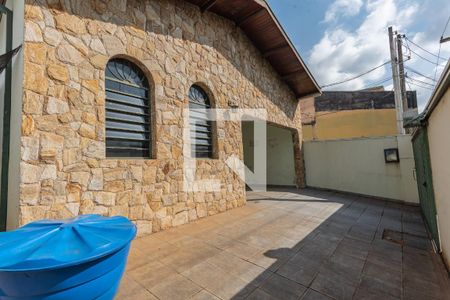 Casa à venda com 300m², 3 quartos e 2 vagas Casa à venda com 300m², 3 quartos e 2 vagasGaragem